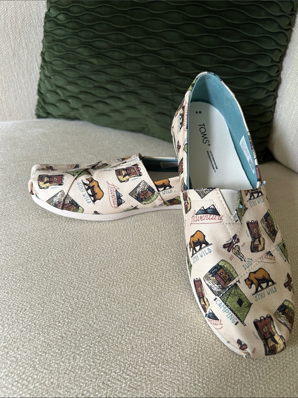 TOMS Women’s Beige Adventure Print Slip-Ons